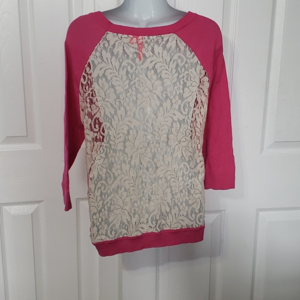 Girls light sweater top shirt Charlotte new Large